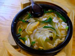 -勺子米线·云南传统小吃市集(四方街店)