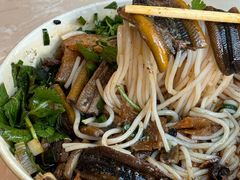 -铭记嘎洒生态鳝鱼(迎春街店)