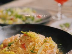 -Carbon莫卡哆·意大利复古集市餐厅(杭州大厦店)