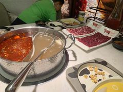 -左庭右院鲜牛肉火锅(浦江欢乐颂店)