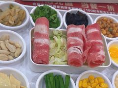 -花馬肆.云南过桥米线(汉神购物广场现场熬汤店)