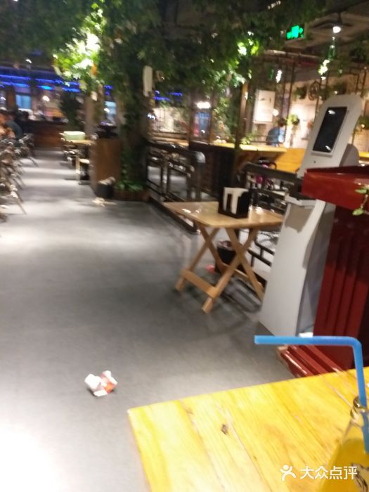 管氏翅吧(马家堡店)大堂图片