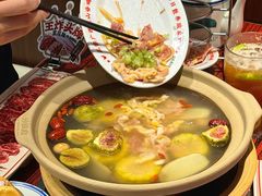 -沙胆彪炭炉牛杂煲(上海日月光广场店)