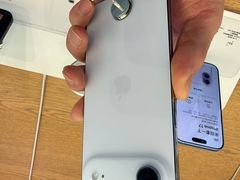 -Apple零售店(华贸购物中心店)