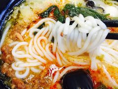 -灵芝妹子海鲜米线(香炉礁山姆店)