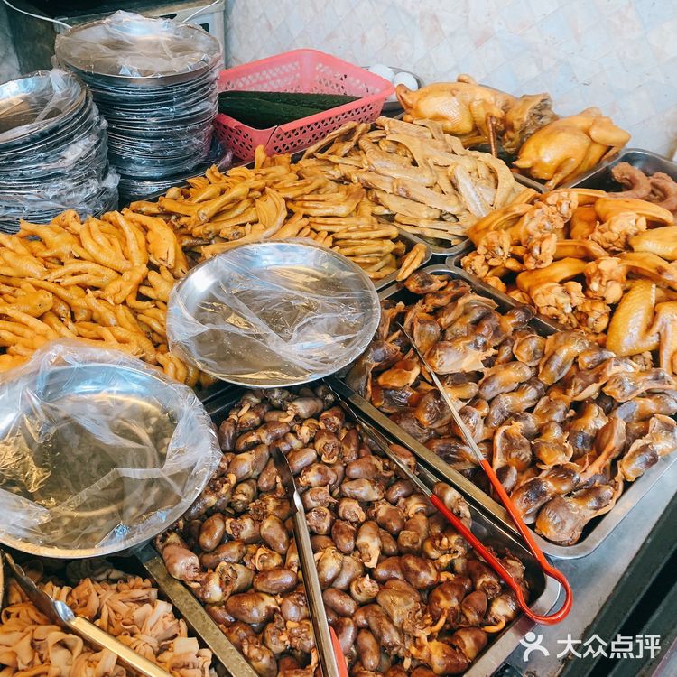 惊艳！巷子里的凉拌卤菜、桂林米粉