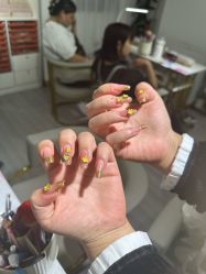 -瞧·享轻奢美甲美睫