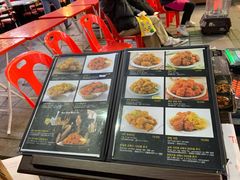 -BHC炸鸡(明洞总店)