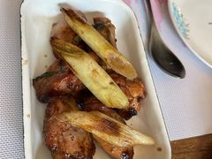 香草大葱烤鸡肉-Kitchen·Y洋厨房西餐厅(王府壹号店)