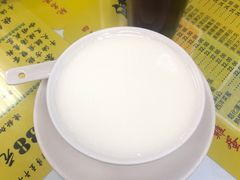 蛋白炖鲜牛奶-澳洲牛奶公司(佐敦店)