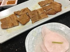 黑猪五花肉-猪啊牛呀羊啊铜盘烤肉(正大广场店)