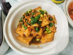 -艳阳天酒店(五里新村店)