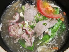牛杂砂锅粉丝煲-牛的平方·牛骨鲜炖