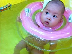 -亲亲天使婴儿游泳馆(堡镇店)