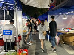 -吴山路夜市