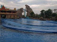 -七彩云南欢乐世界