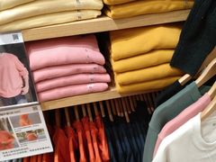 -优衣库(南宁安吉万达广场店)