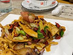 笋片炒腊肉-苗姑酒堂(仁义社区店)