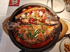 -鸣记脆皮烤鱼·海鲜烤鱼(三八广场店)