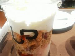 -西西弗书店&矢量咖啡(凯德晶萃广场店)