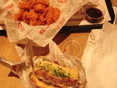 -The Habit Burger Grill 哈比特汉堡(复兴soho店)