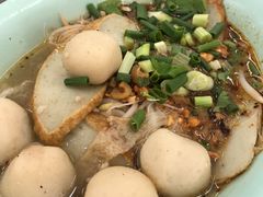 鱼蛋酸辣汤细米粉-榮泰米粉湯(Left Shop)