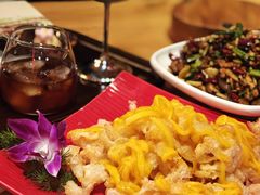 -月亮眼花园餐厅书吧酒吧