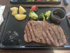 -必胜客(WOW中心城店)