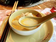 -三人行·骨头王火锅(浙江路店)