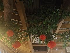 -野山舂·贵州现舂酸汤火锅(鸿通城店)