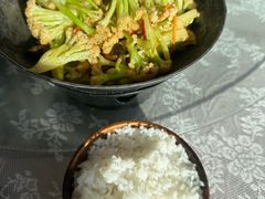 -天天向上素食餐厅(五台山店)