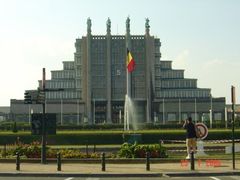 -原子球塔