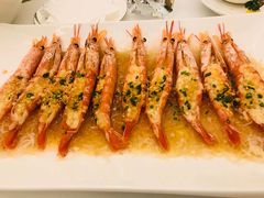 蒜蓉粉丝蒸红虾-醉辉皇上海之巅(上海中心大厦店)