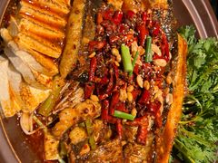 -鸣记脆皮烤鱼·海鲜烤鱼(马栏店)