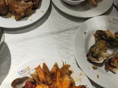 -领鲜活海鲜榴莲自助火锅(东门店)