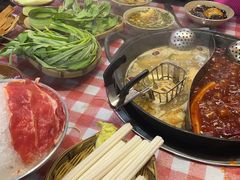 -赵美丽·重庆社区火锅·直营店(火车东站·中豪国际店)