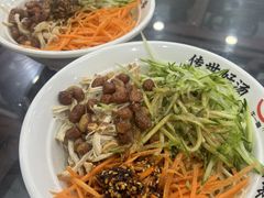 -牛一嘴·兰州牛肉面·大盘鸡(财富中心店)