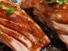 烧三文鱼皮寿司-爱米粒家