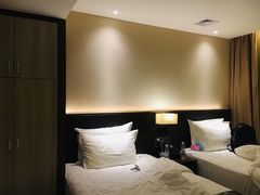 -潮岸酒店(广州琶洲会展广州塔店)