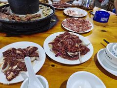-五指山生态小黄牛(皮皮虾海鲜广场店)
