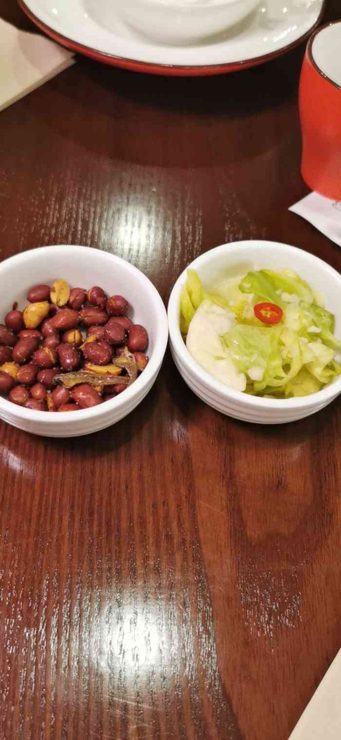 映月梧桐(泛海店)-"刚刚开业不久,抽空去逛了逛,餐品服务环境.