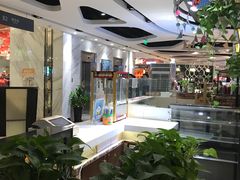 -资和信百货商场