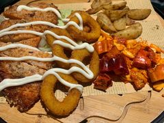 鸡排沙拉配快乐薯角-相遇·鲜炒黄牛肉(丹阳吾悦广场店)