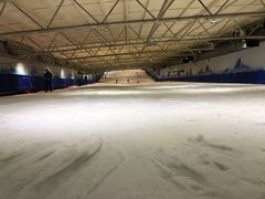 -乔波室内滑雪场
