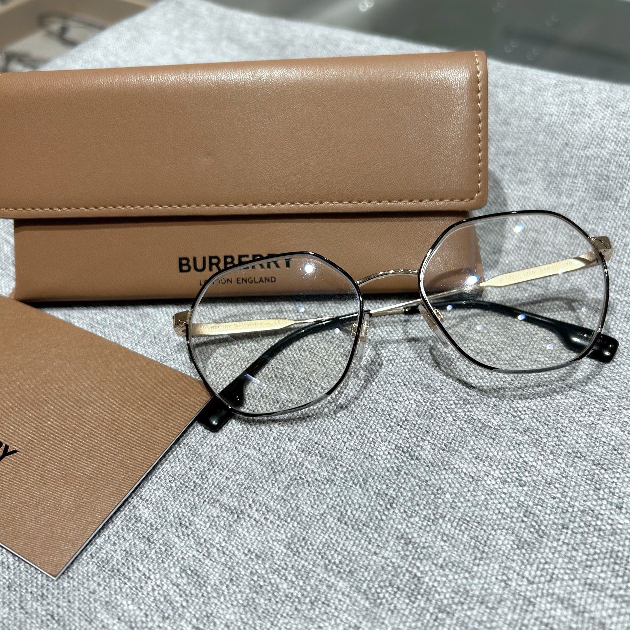 秋冬必备的格纹眼镜!burberry b1350