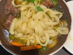 老坛酸菜牛肉面-好嫂子酱猪手•农家菜(蒲黄榆店)