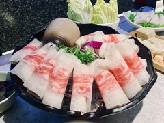 鱼咬羊-鲜潭蒸汽石锅鱼(五道口购物中心店)
