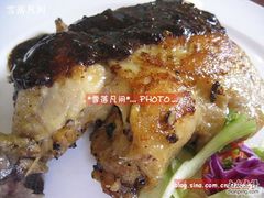黑椒鸡腿扒-小白桦西餐厅
