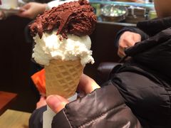-VENCHI 闻绮(上海佛罗伦萨小镇店)