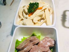 -左庭右院鲜牛肉火锅(浦江欢乐颂店)